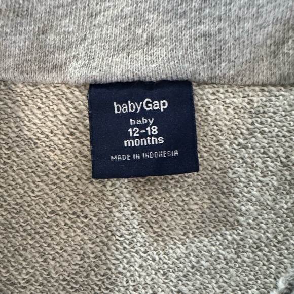 Baby Gap Button Up - Picture 4 of 5